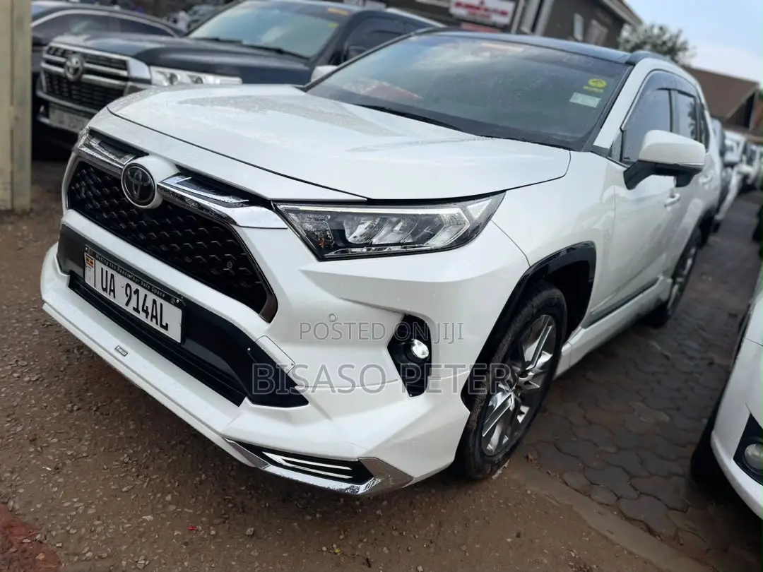 Toyota RAV4 2019 White