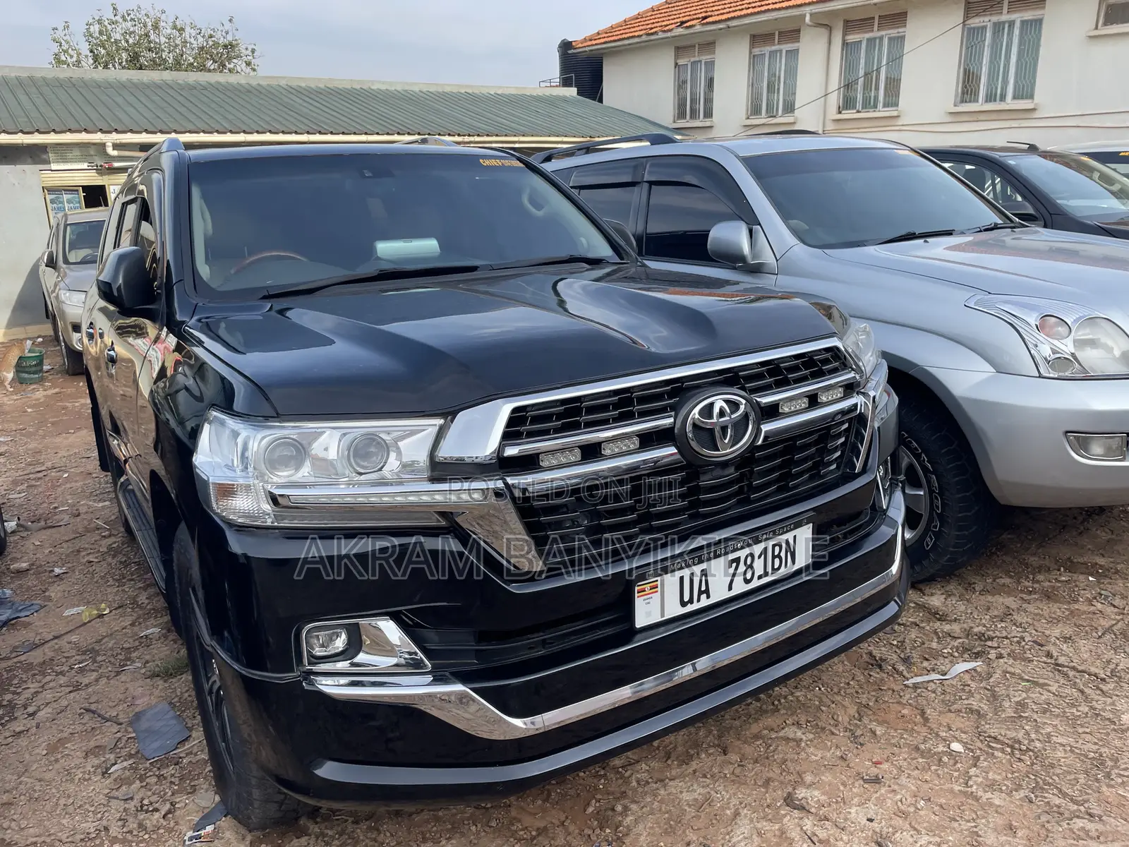 Toyota Land Cruiser 2016 Black