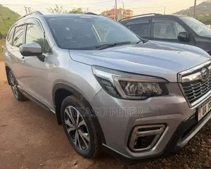 Subaru Forester 2019 Silver
