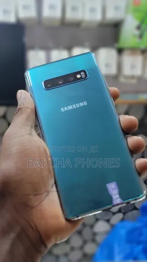 New Samsung Galaxy S10 Plus 128 GB Green