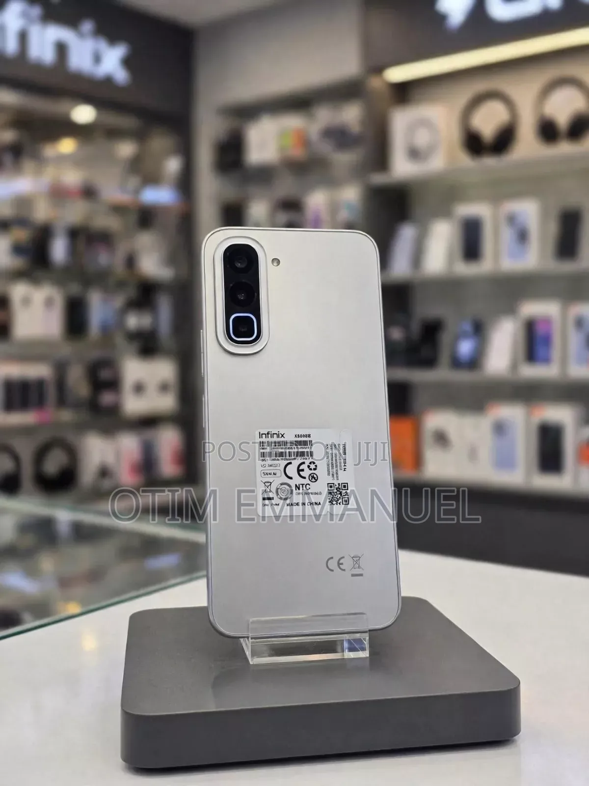 New Infinix Hot 70 256 GB Silver