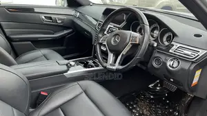 Mercedes-Benz E300 2011 Silver