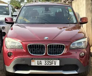 BMW X1 sDrive28i 4dr SUV (2.0L 4cyl Turbo 8A) 2014 Red