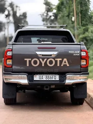 Toyota Hilux Revo Double Cab Deisel 2.8 RWD 2018 Gray