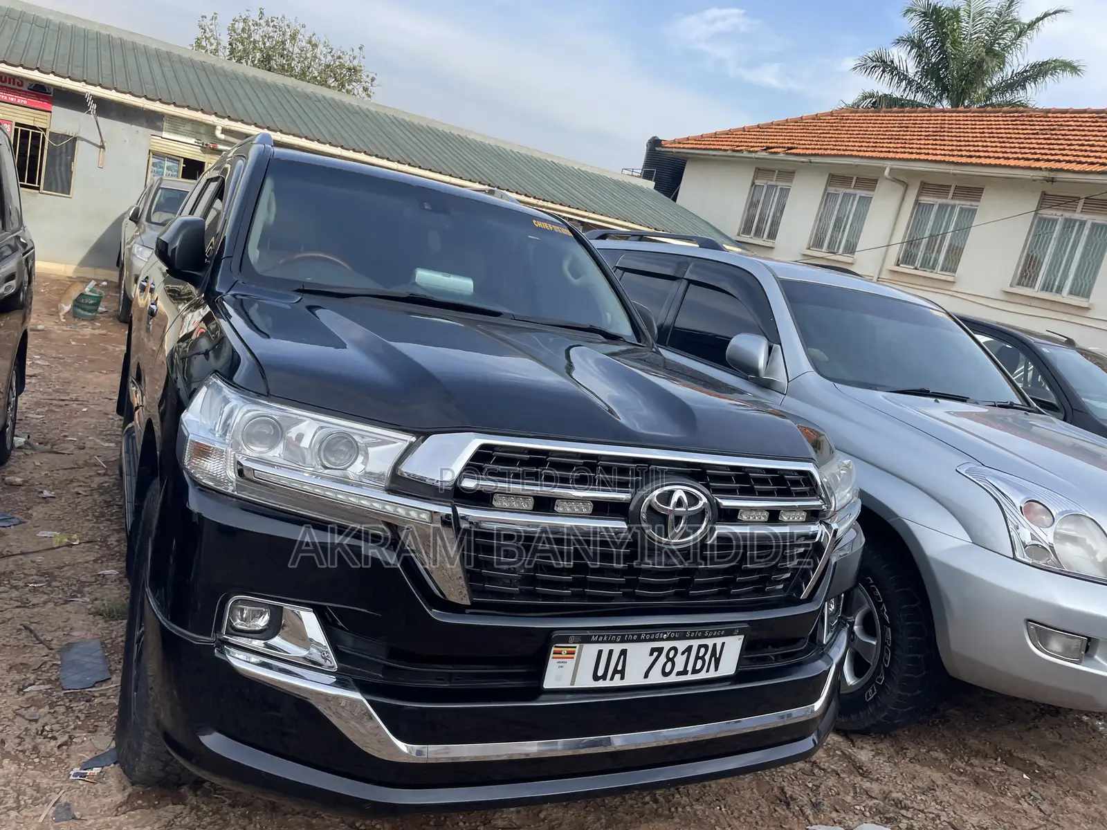 Toyota Land Cruiser 2016 Black