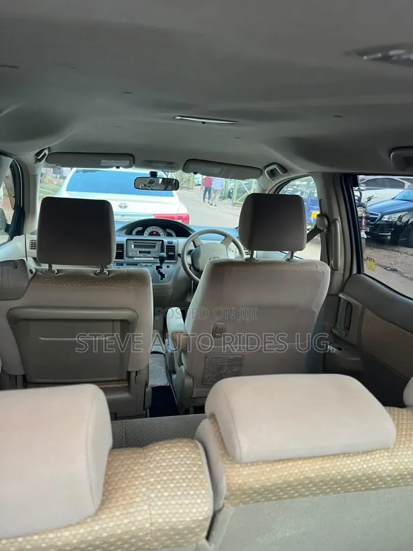 Toyota Raum 1.5 FWD 2011 White