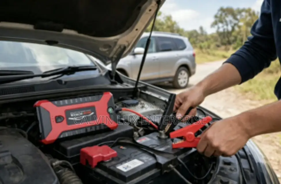 Portable Car Battery Jump Starter 12V Starter + Power Bank + Torch