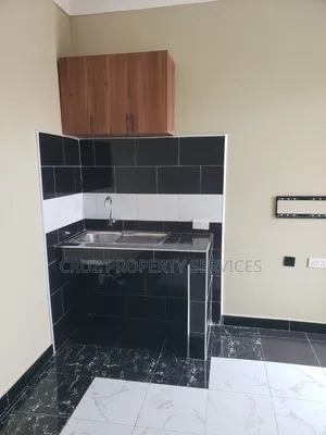 1bdrm Room & Parlour in Cruz Property, Rubaga for rent