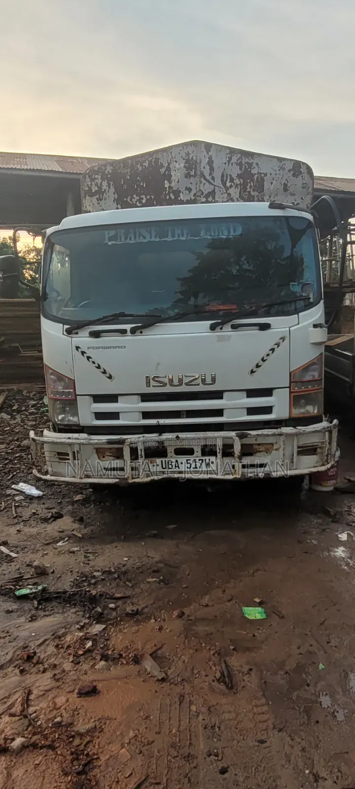 Isuzu Truck 2020 White