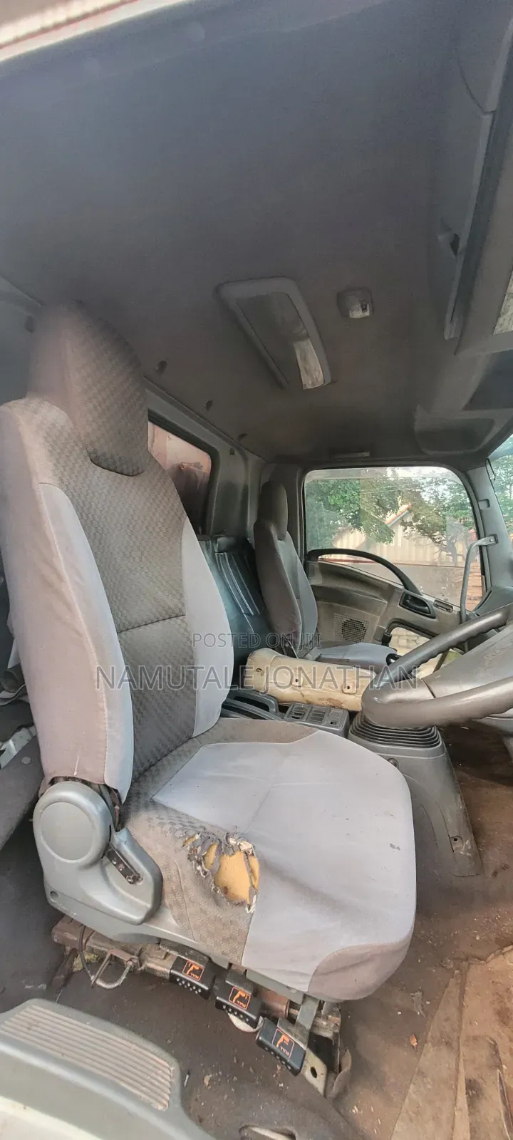 Isuzu Truck 2020 White
