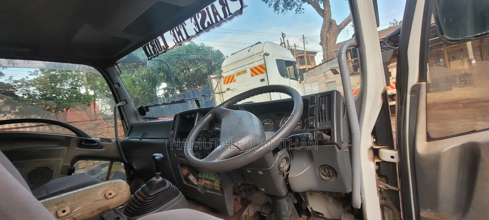 Isuzu Truck 2020 White