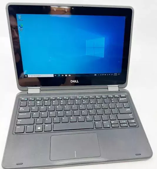 Laptop Dell Latitude 3190 2-in-1 4GB Intel SSD 128GB
