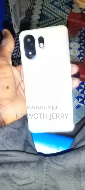 Tecno Spark 40 128 GB White
