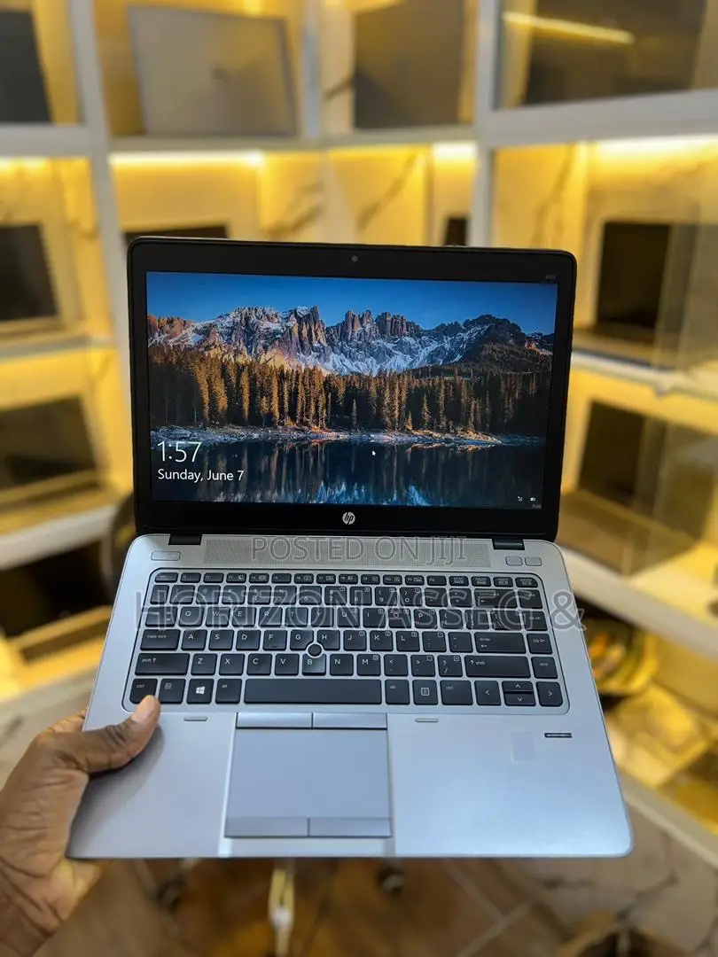 New Laptop HP EliteBook 840 G2 4GB Intel Core i5 SSD 256GB