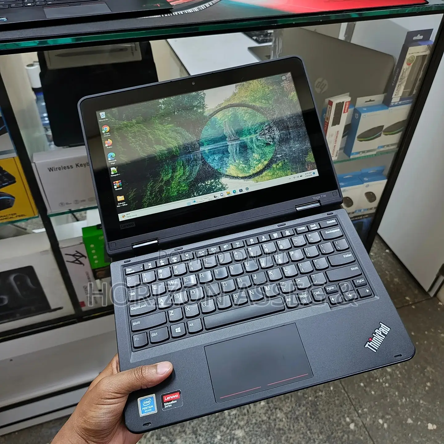 New Laptop Lenovo Yoga 11e 4GB Intel Core i5 SSD 256GB