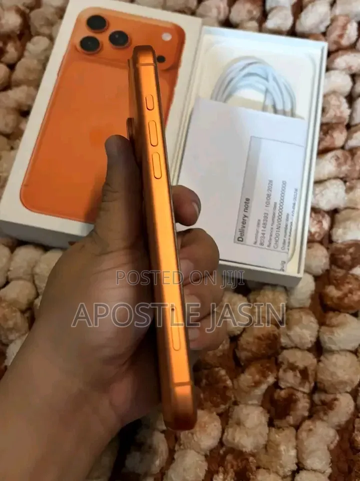 New Apple iPhone 17 Pro Max 256 GB Orange