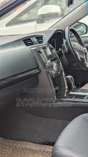 Toyota Mark X 2.5 AWD 2011 White