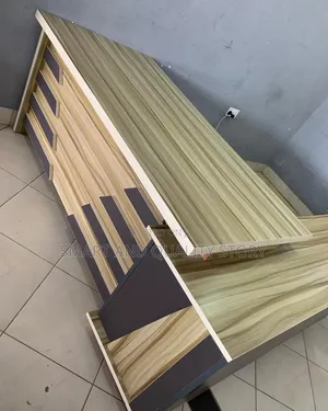 Modern Executive Office Desk With Drowers 62