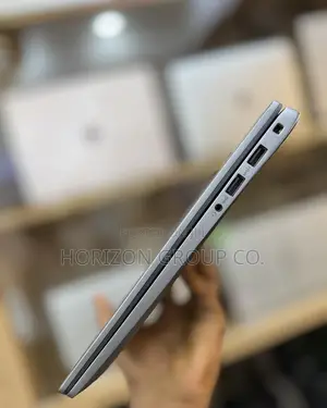 New Laptop Dell Latitude 7440 4GB Intel Core i5 SSD 256GB