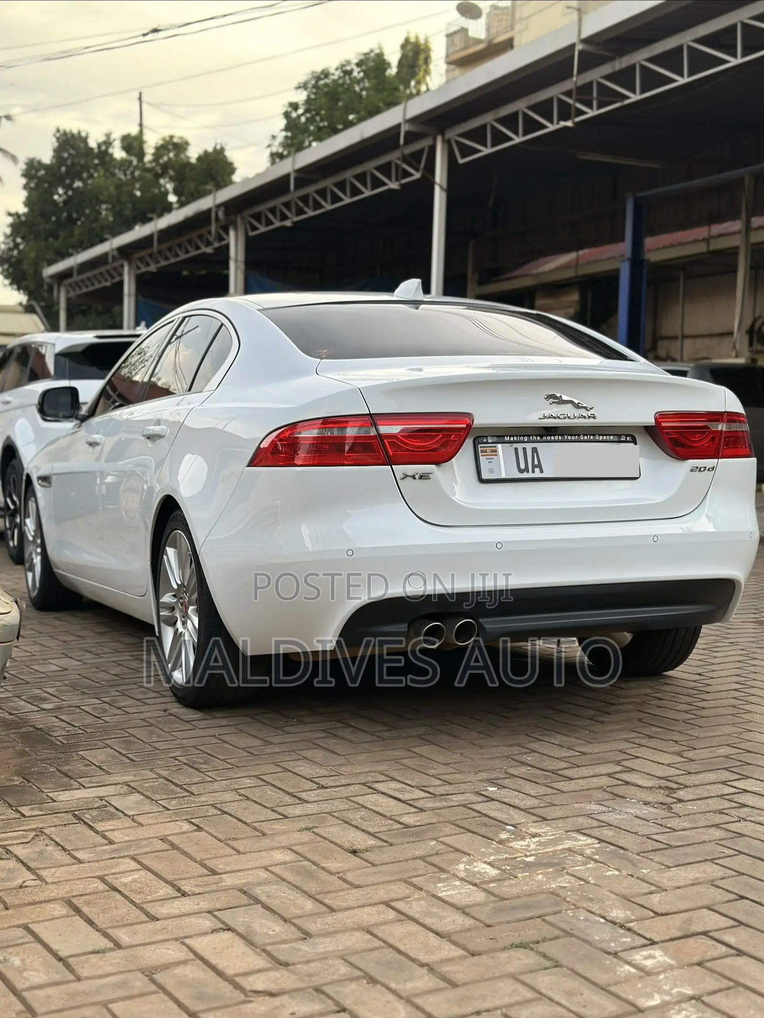 Jaguar XE 20d Premium AWD 2017 White