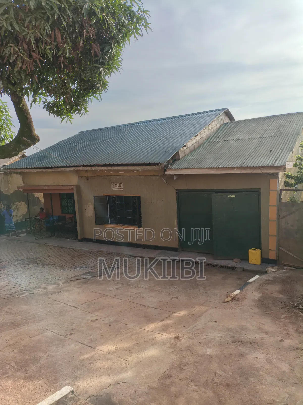 4bdrm Townhouse / Terrace in Namasuba, Division A for rent