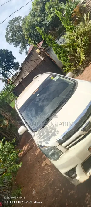 Toyota Noah 2010 White
