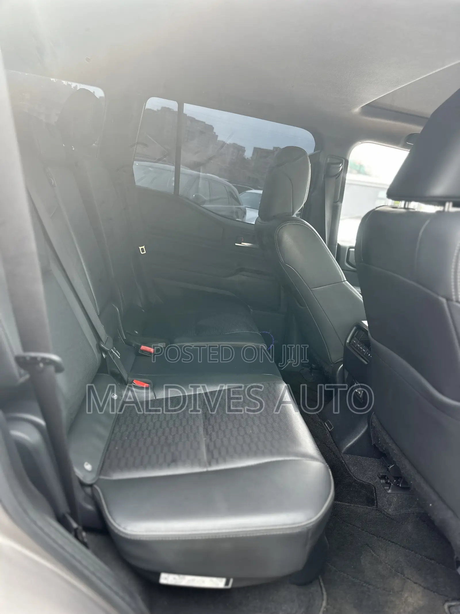 Toyota Land Cruiser Prado 2.8 2024 Gray