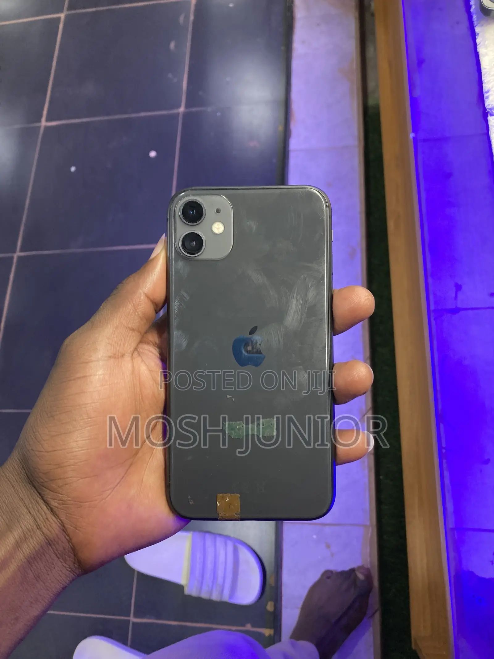 New Apple iPhone 11 64 GB Black