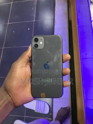 New Apple iPhone 11 64 GB Black
