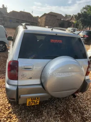 Toyota RAV4 Automatic 2003 Silver