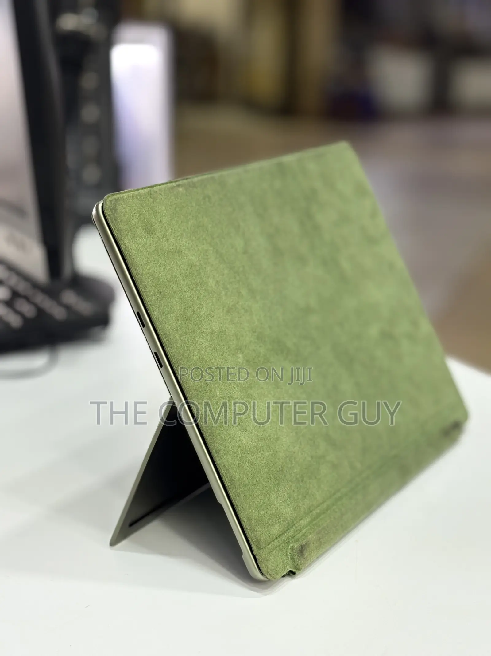 Laptop Microsoft Surface Pro 9 8GB Intel Core i7 SSD 256GB