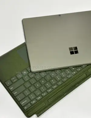 Laptop Microsoft Surface Pro 9 8GB Intel Core i7 SSD 256GB