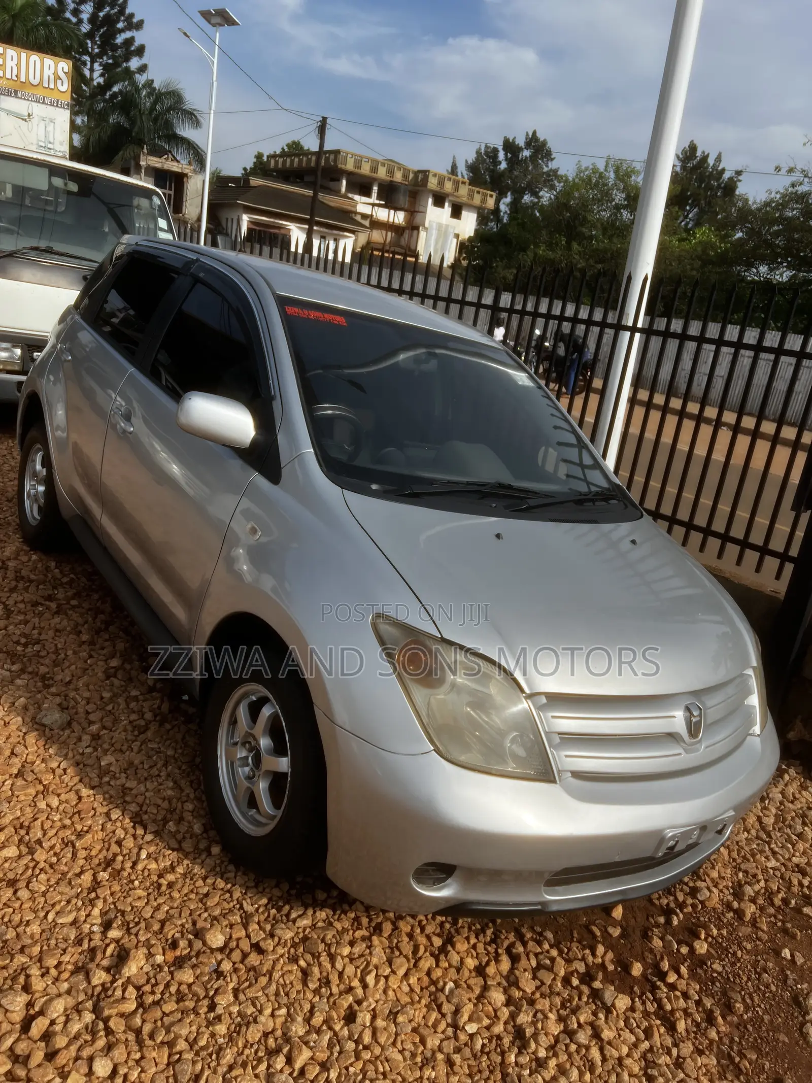 Toyota IST 2006 Silver