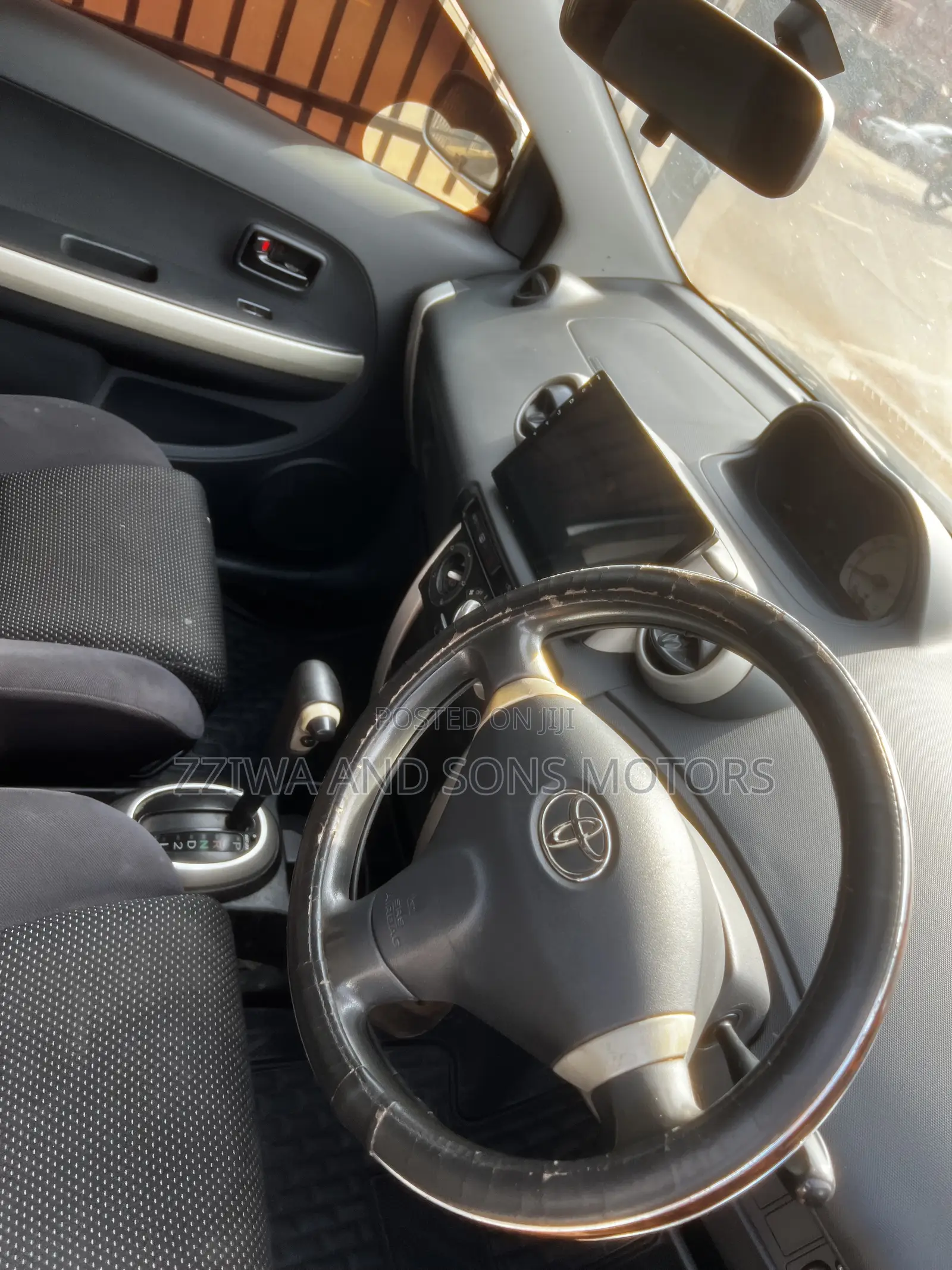 Toyota IST 2006 Silver