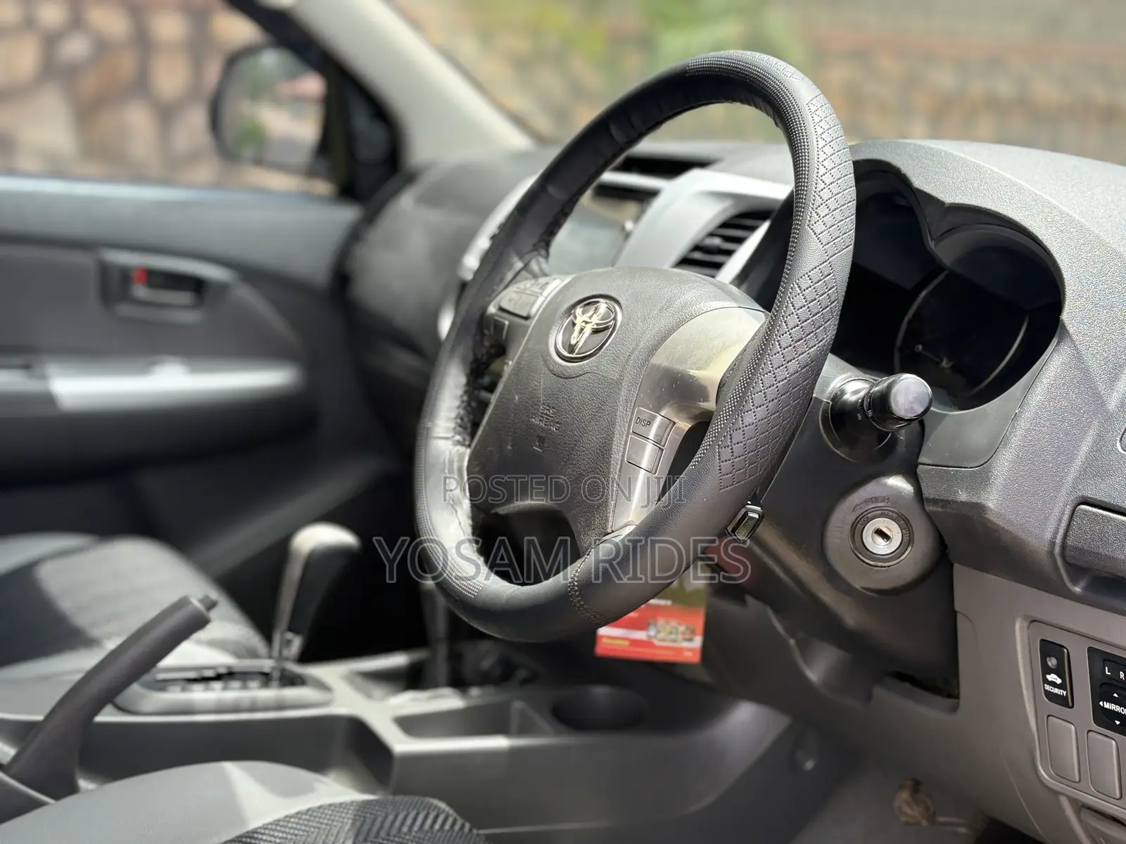 Toyota Hilux 3.0 D-4D 4x4 2013 White