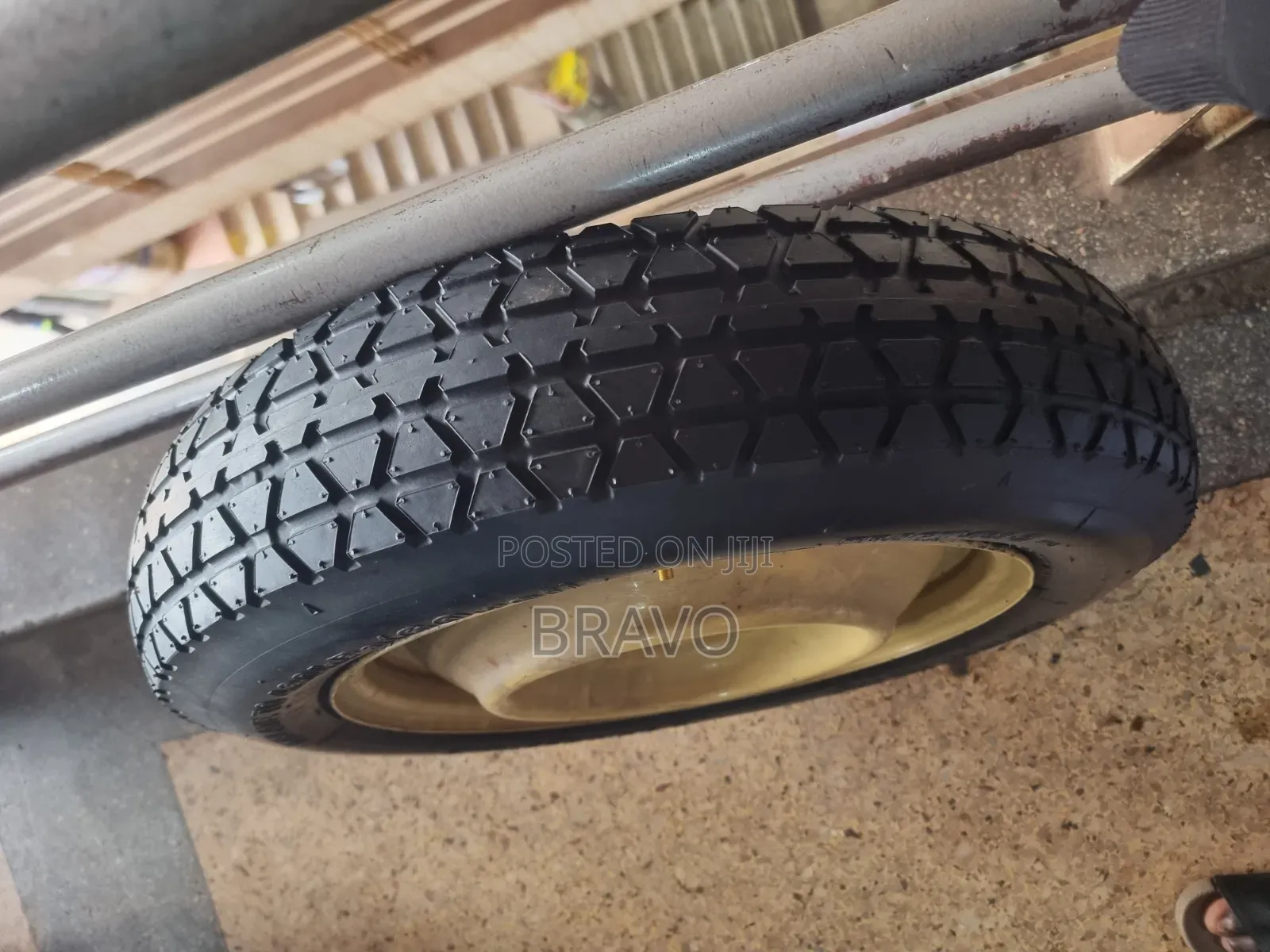 New Spare Tires Size 16 for Noah 2015 Model