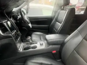 Jeep Grand Cherokee 2017 White