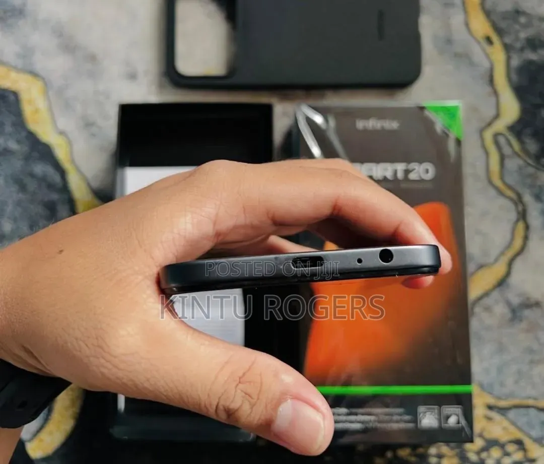 New Infinix Smart 20 128 GB Black