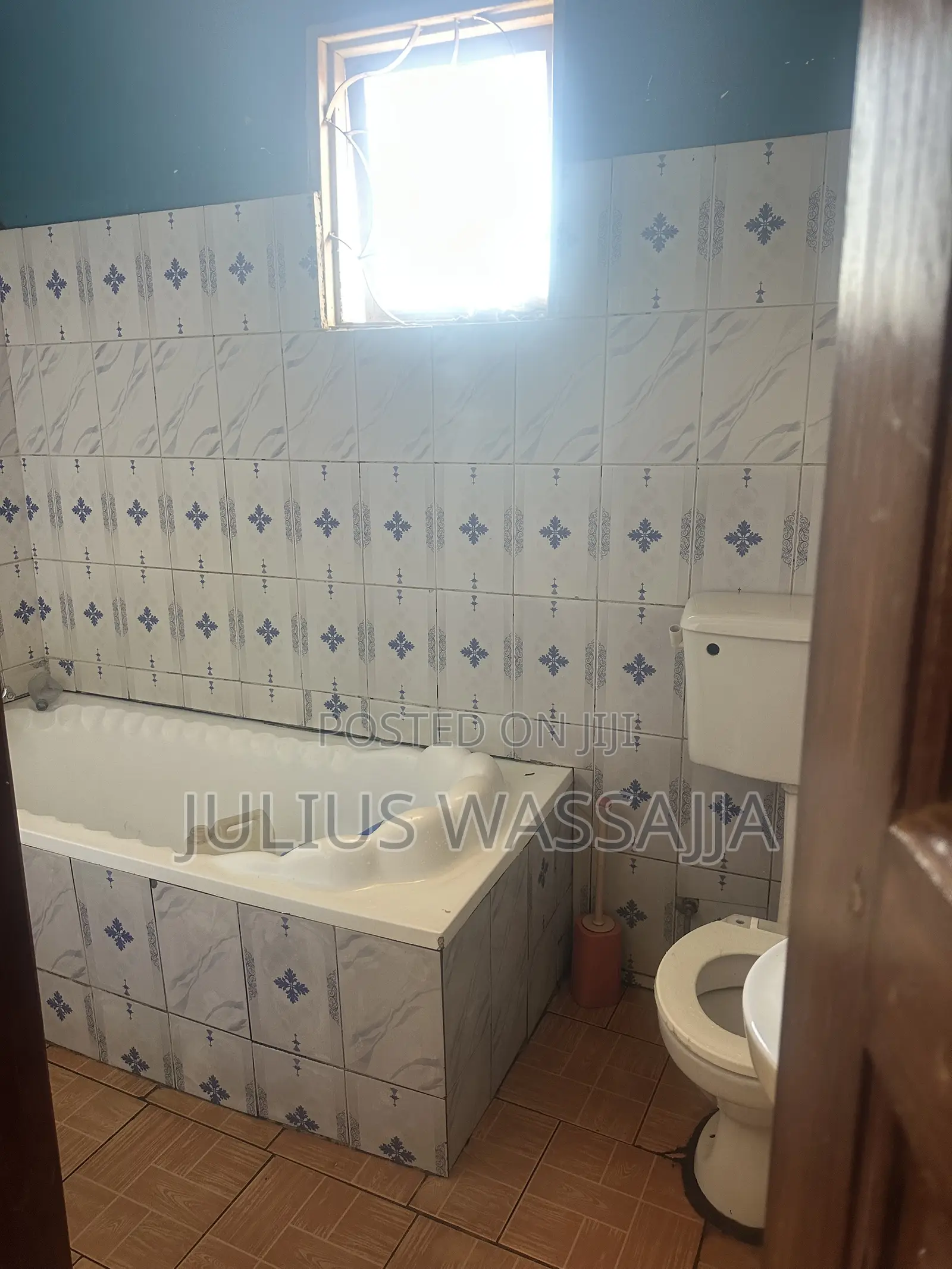 3bdrm House in Kira for sale