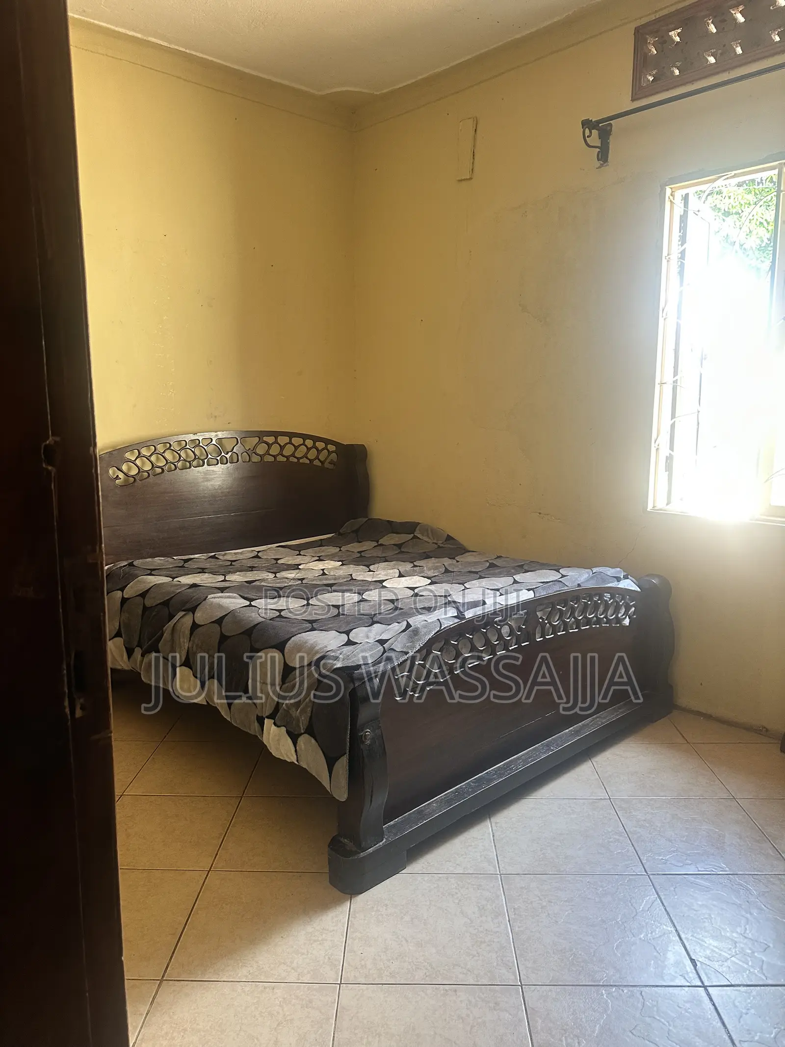 3bdrm House in Kira for sale