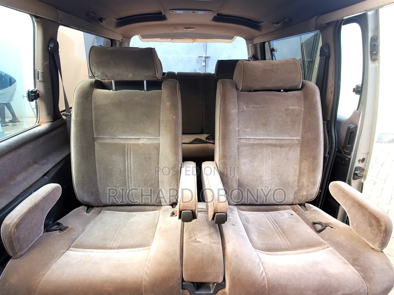 Toyota Grand HiAce 1999 Gray