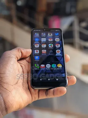 Kyocera Gratina 32 GB Black
