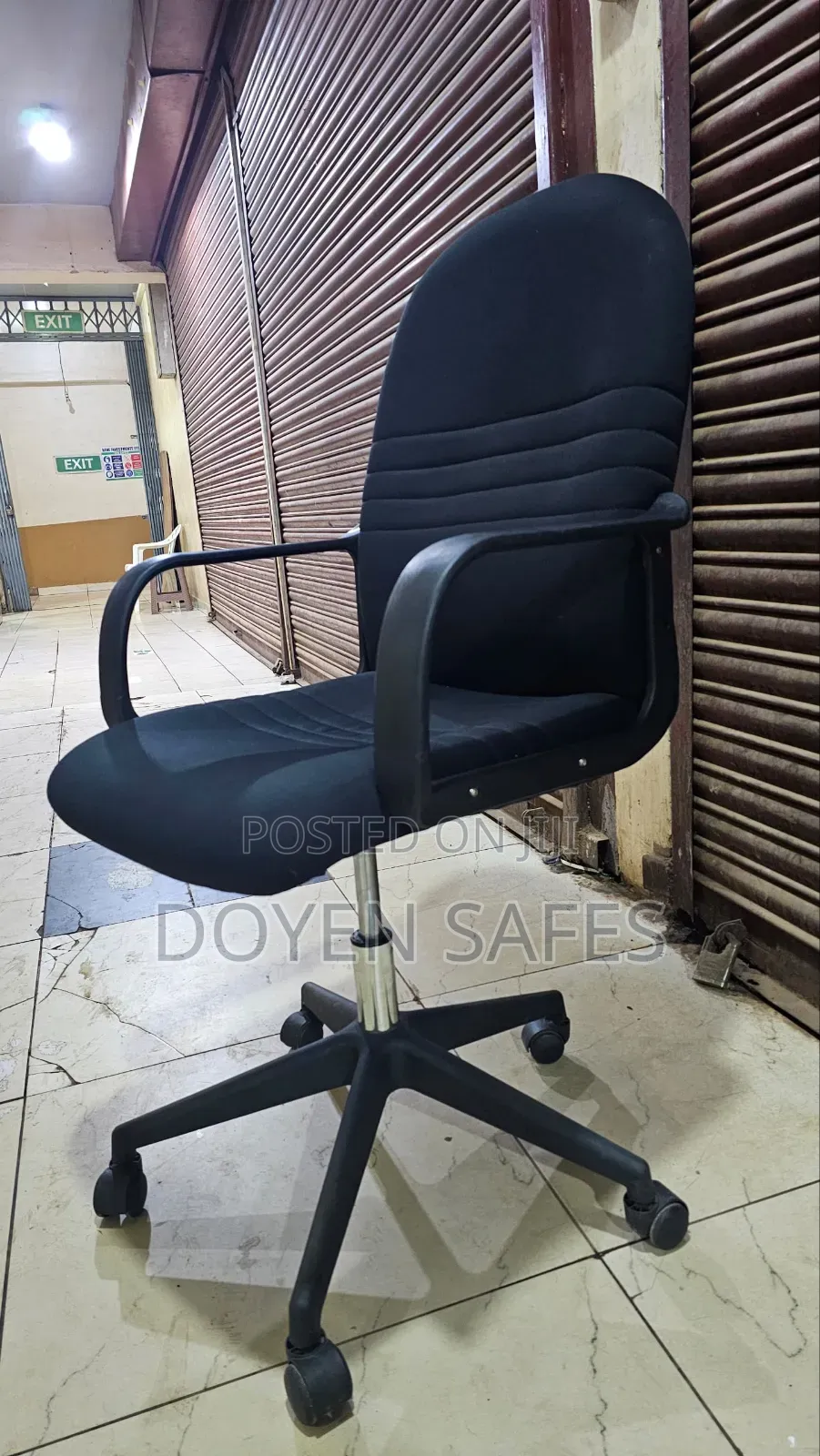Raised Back Fabric Office Chair
