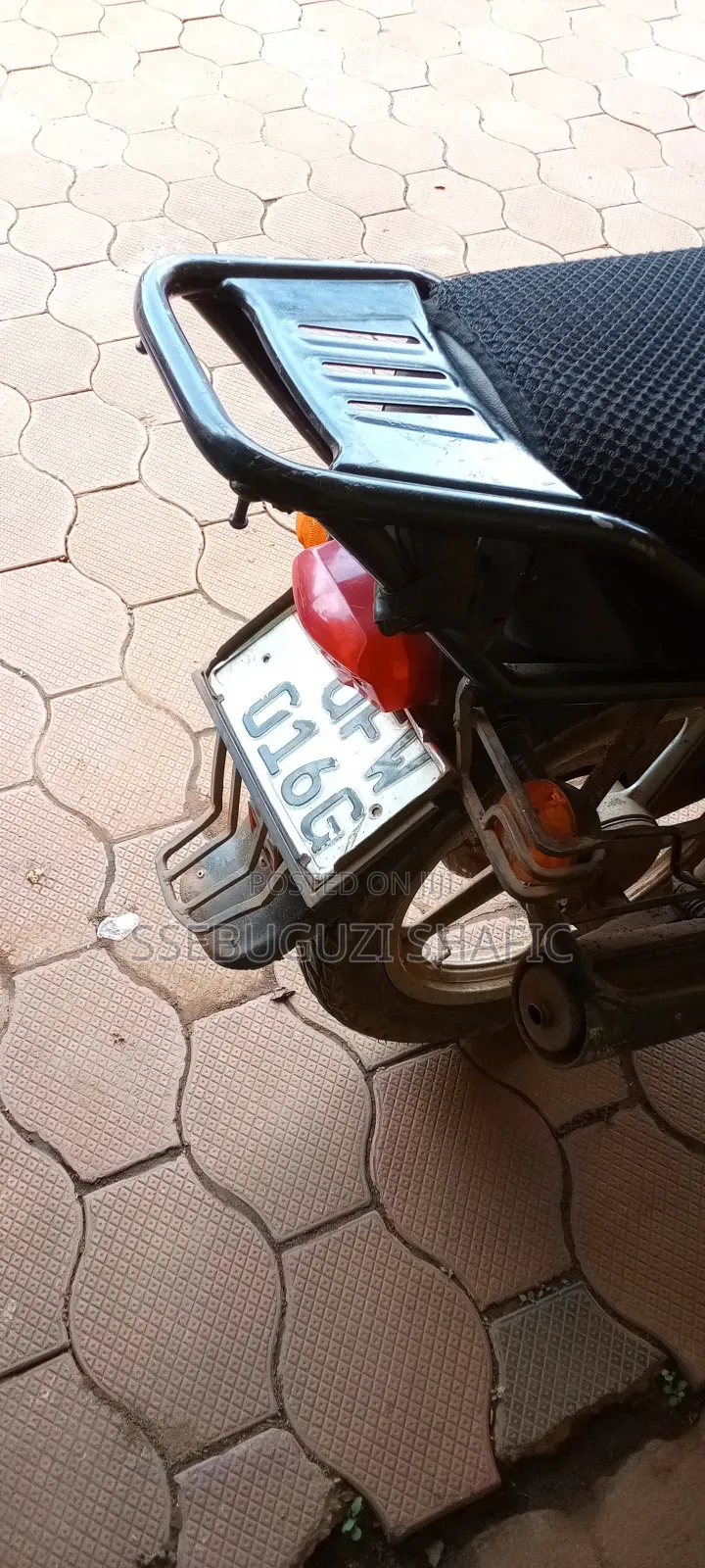 TVS HLX 125 2019 Red