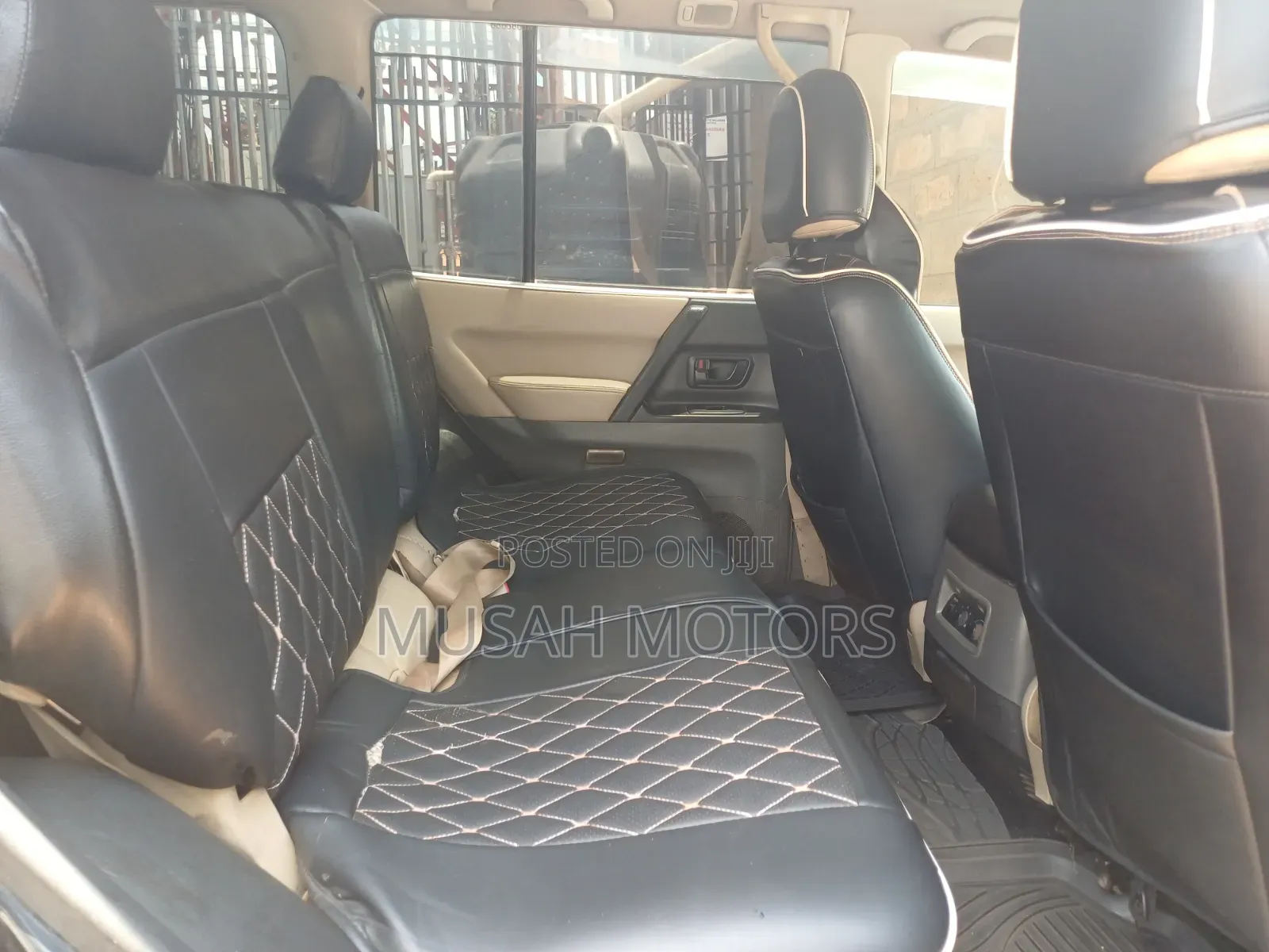 Mitsubishi Pajero Sport 2004 Black
