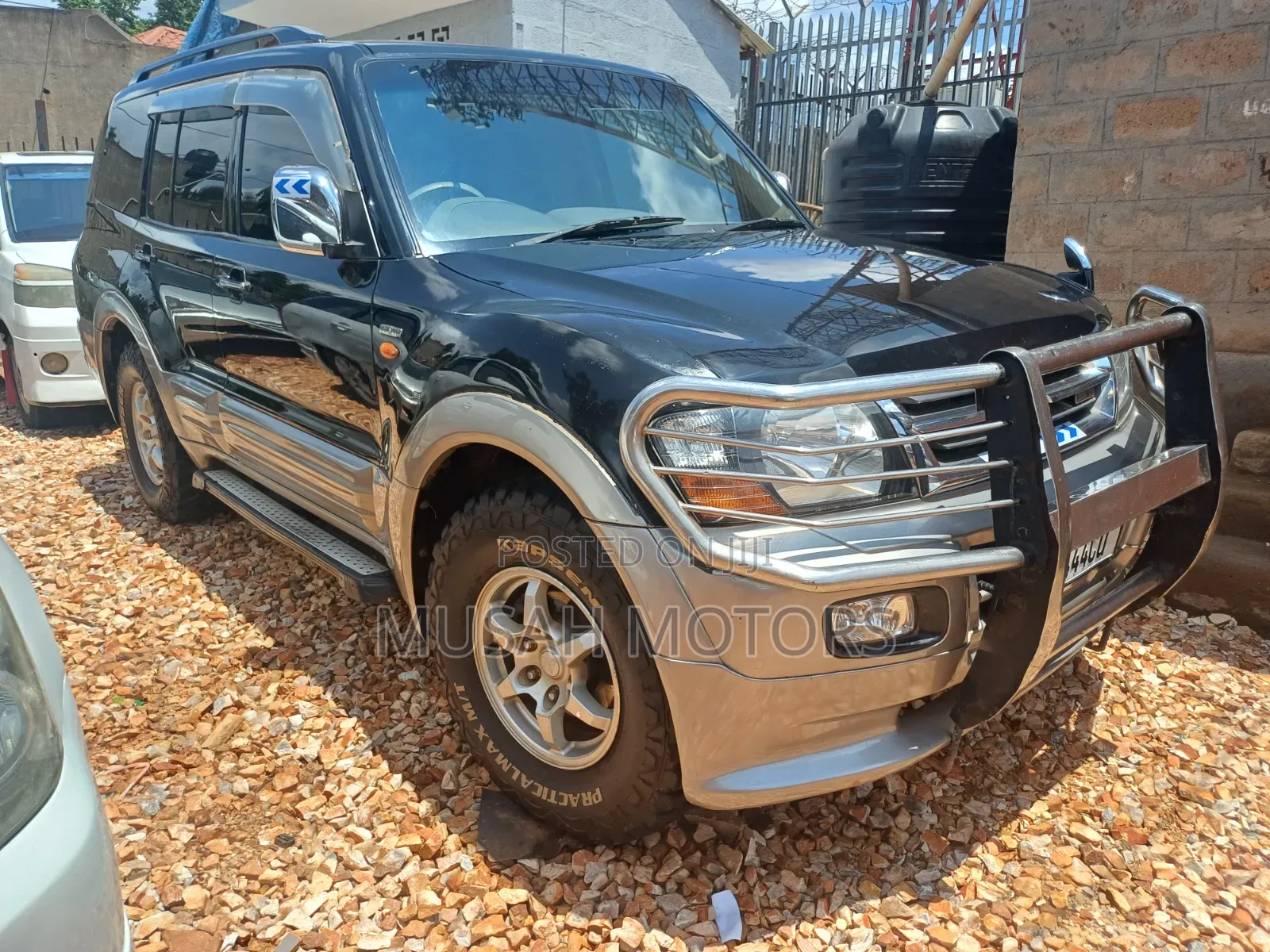 Mitsubishi Pajero Sport 2004 Black