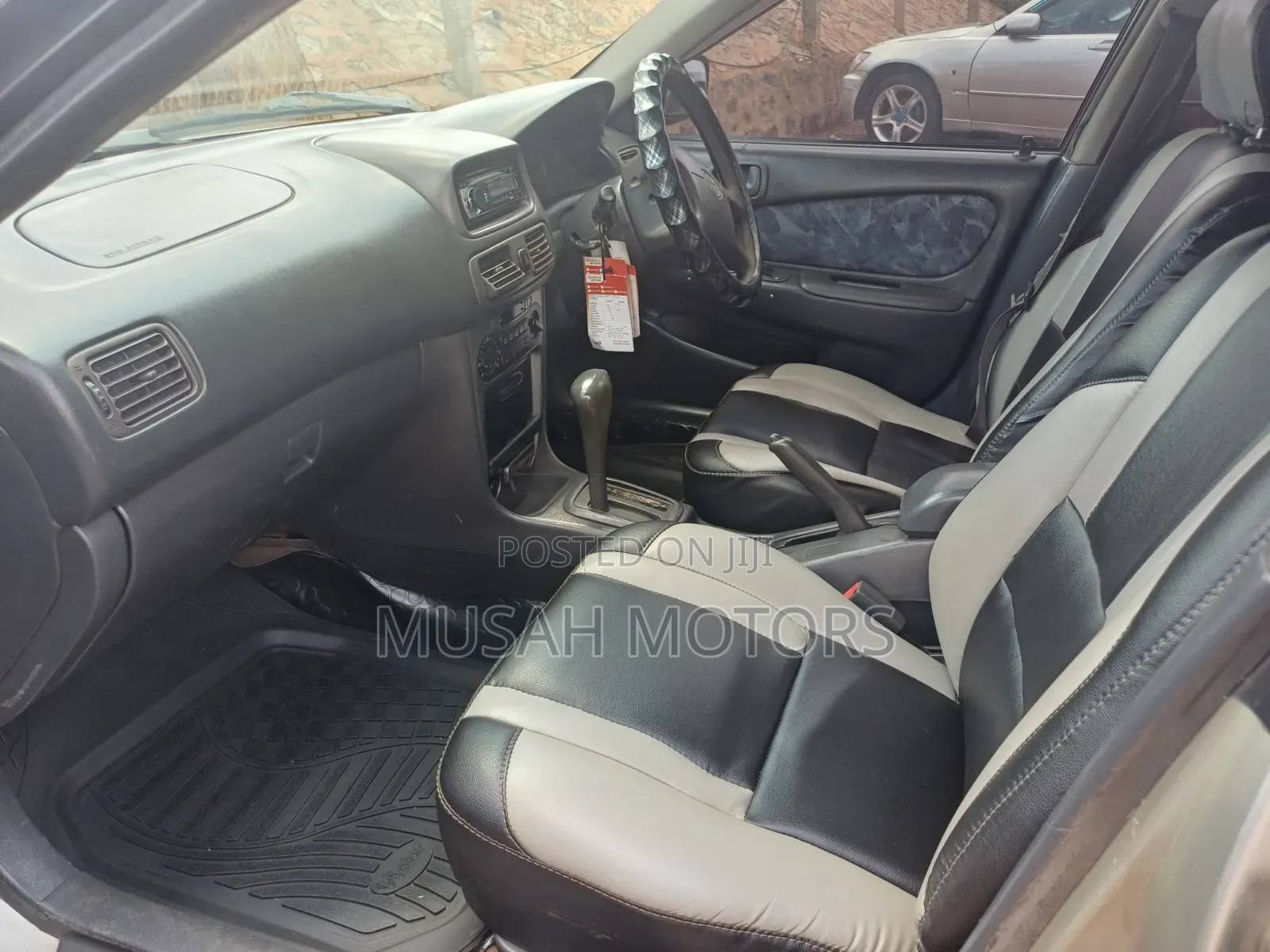 Toyota Carib 2000 Gray