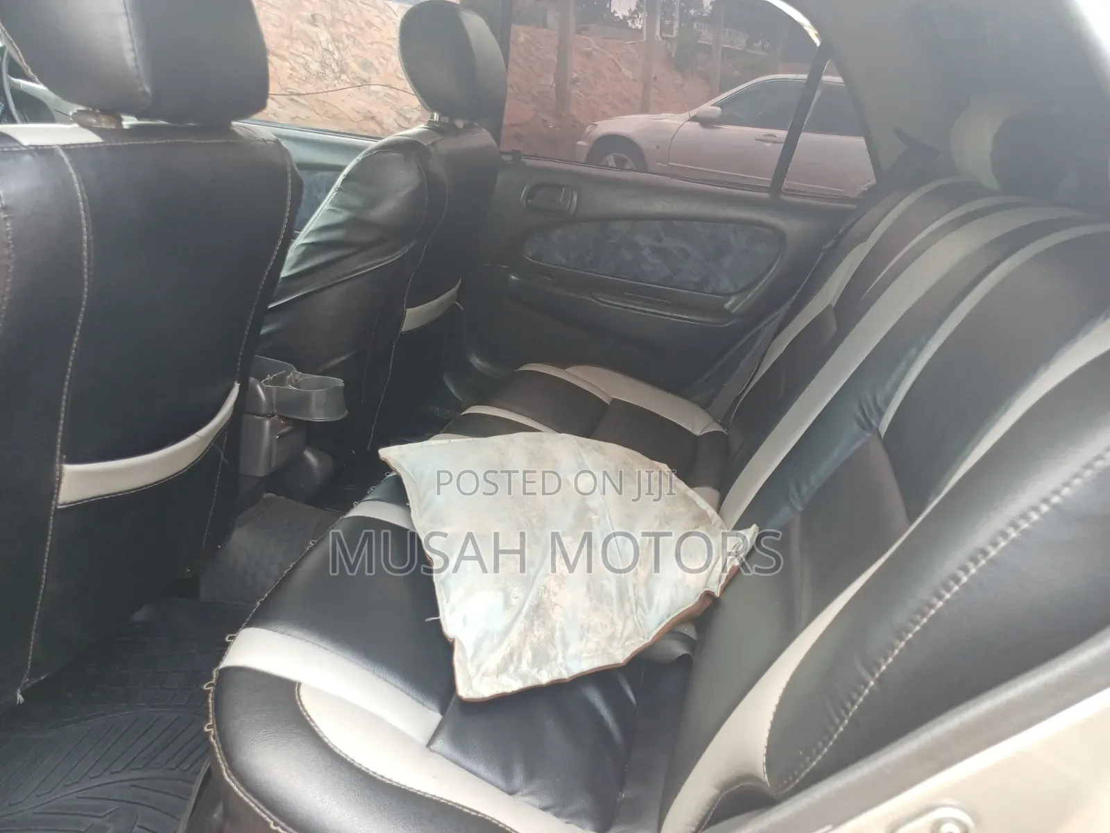 Toyota Carib 2000 Gray