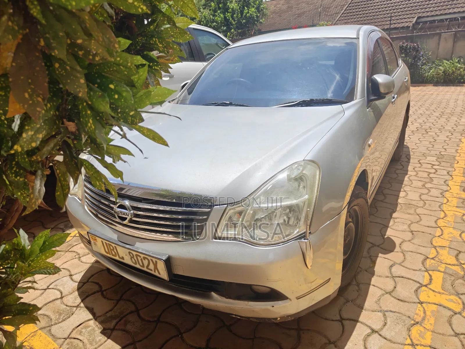 Nissan Bluebird 2009 Silver