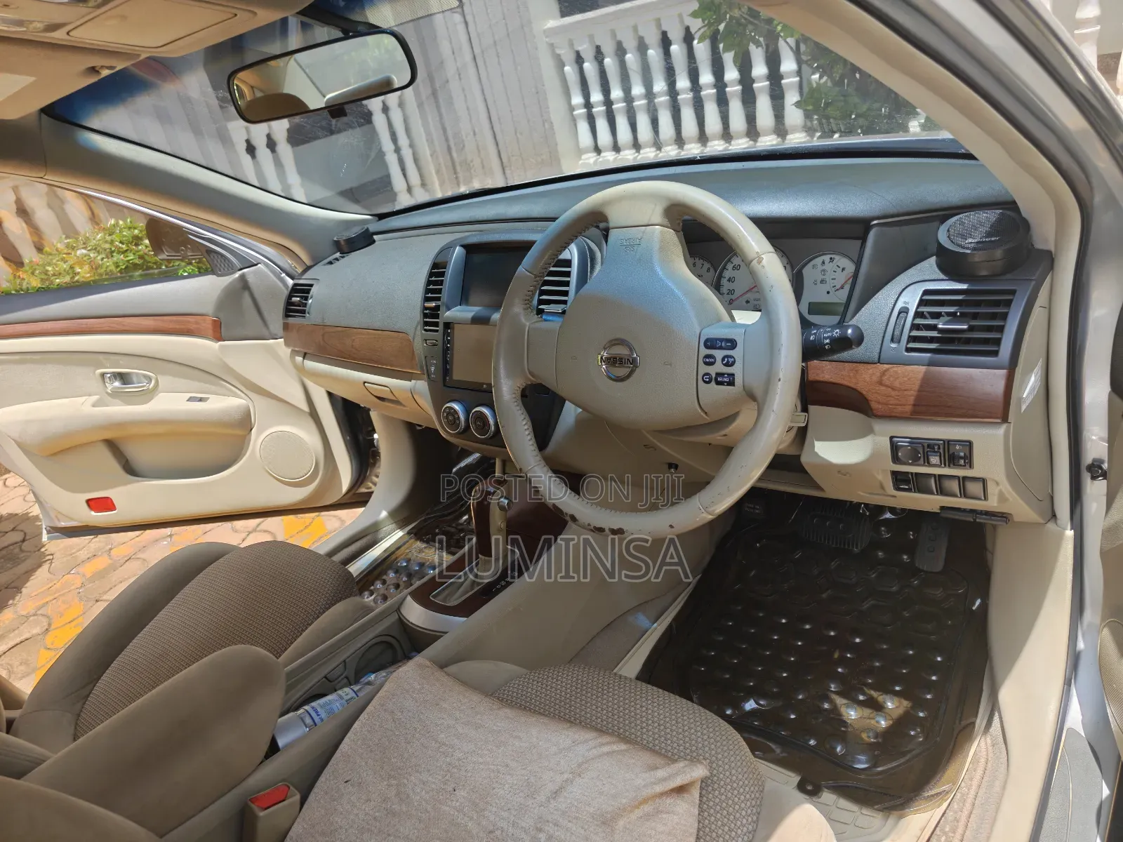 Nissan Bluebird 2009 Silver